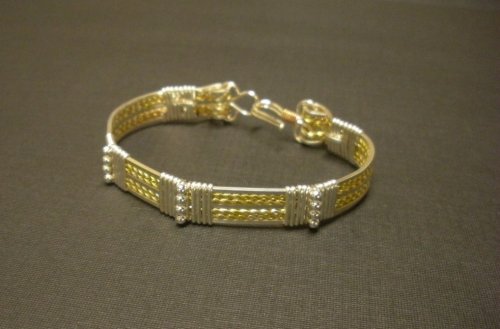 Judy Larson's Two-tone Beaded Bangle - , Classic Wire Jewelry, Wire Wrapping, Wrapping, Wire Wrapping Jewelry, finished bangle